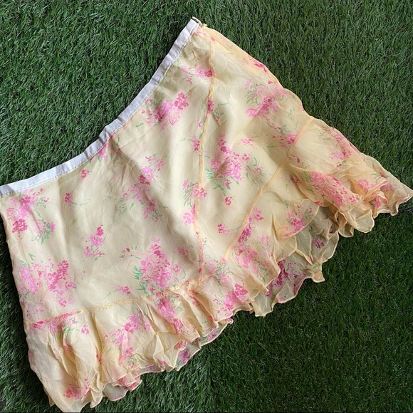 Abercrombie & Fitch floral skirt - Picture 1 of 11